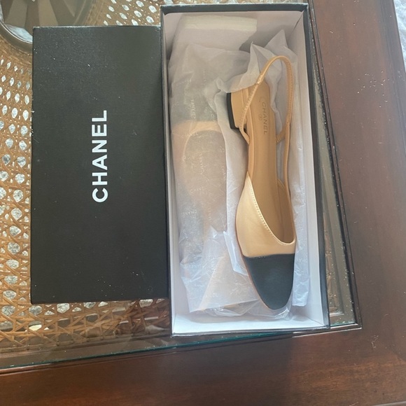 Brand New Chanel and 💯 authentic - Picture 7 of 7